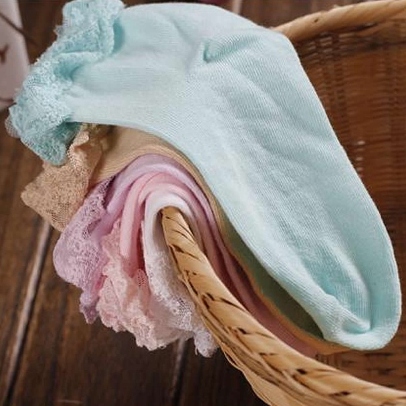 Đôi Vớ Phối Ren Hoa Phong Cách Công Chúa Đáng Yêu Mới