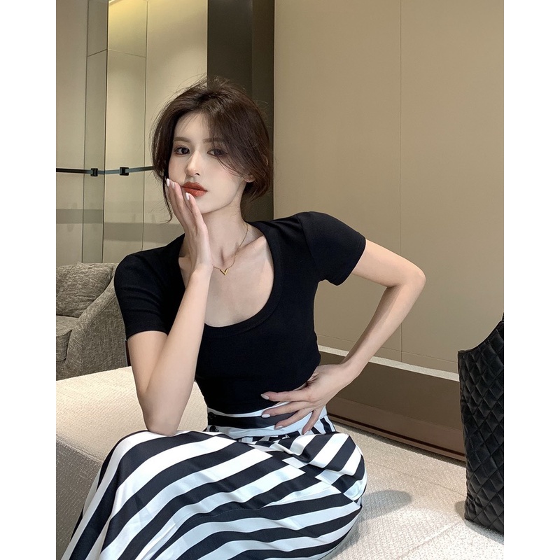 Áo Croptop Thun Gân Trơn Basic LSEOUL A2459 Thoáng Mát Trẻ Trung Năng Động