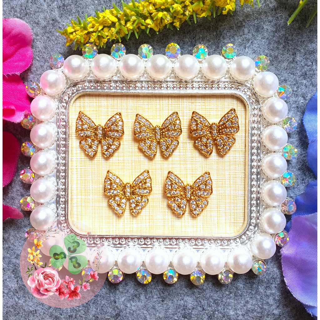 Mã SR001 . Charm kim loại dòng cao cấp đính đá trang trí móng siêu xinh.