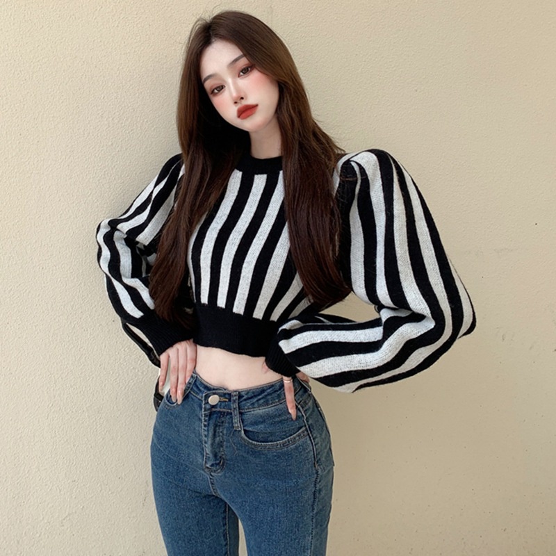 Áo len tay dài dáng rộng họa tiết kẻ sọc màu sắc ngọt ngào phong cách Hàn Quốc