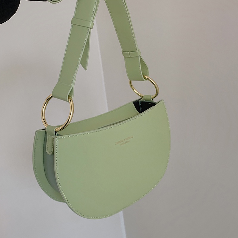 Túi đeo chéo IELGY màu trơn hình bán nguyệt phong cách Hàn Quốc cho nữ