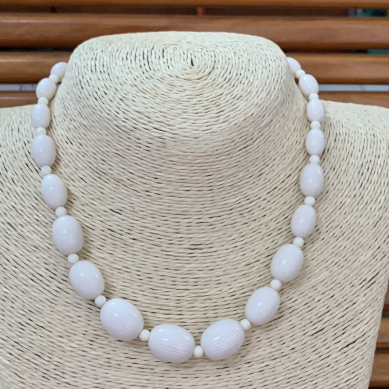 Vòng cổ chuỗi màu trắng Nhựa thời Trang Si Nhật