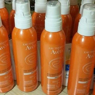 Xịt chống nắng spf50