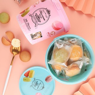 BÁNH MACARON XÔ,BỊCH ( Kẹo trà sữa, bánh qui, bánh macaron, pudding).