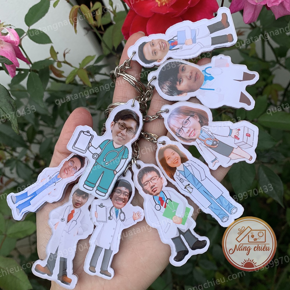 Móc khóa mica ngành y, móc khóa bác sỹ nam, y tá , cắt ghép chibi theo yêu cầu , chất liệu mica sáng bóng