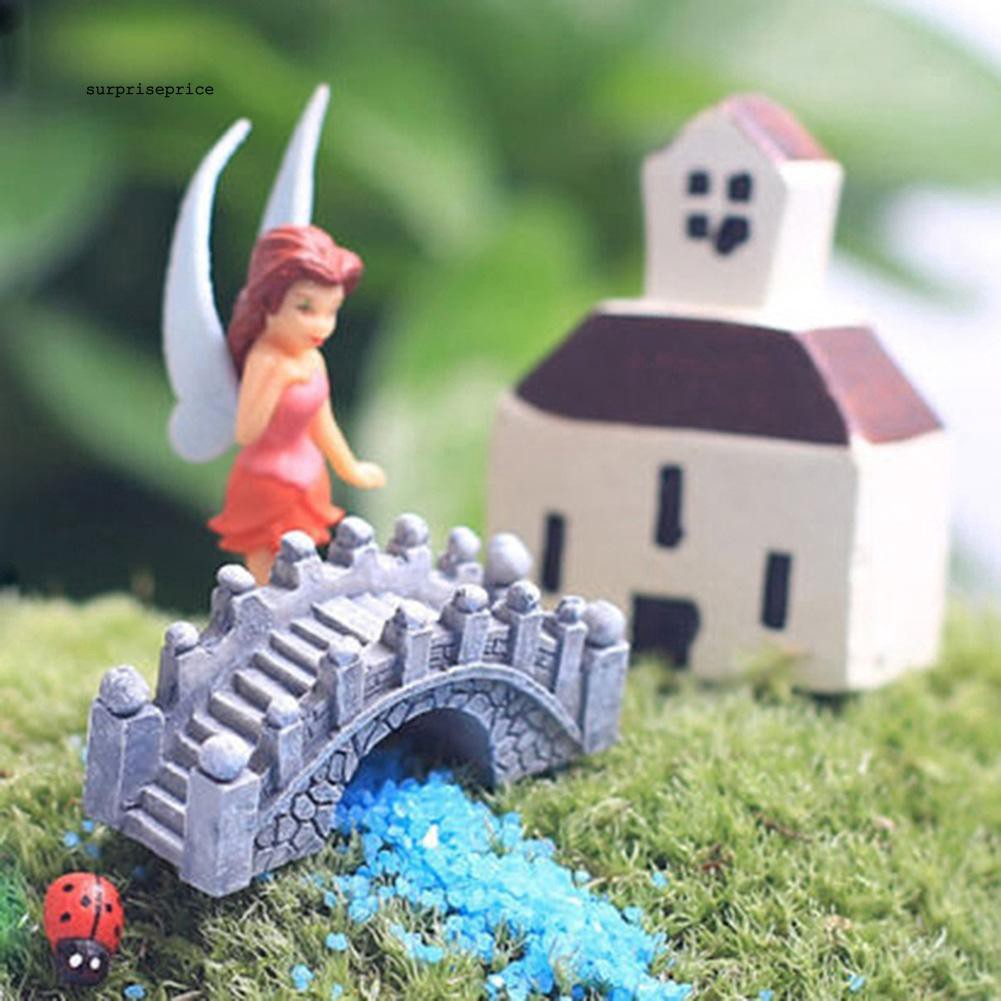 Bộ 2 tượng hình cầu bằng nhựa trang trí hồ cá kiểu cổ điển đầy độc đáo