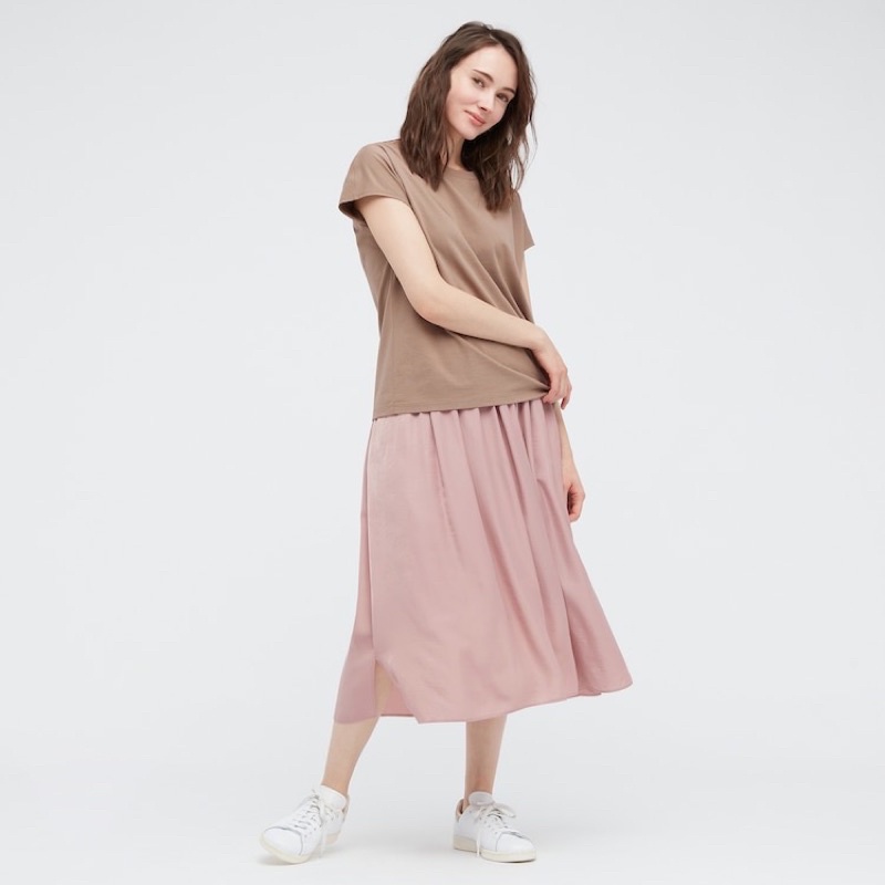 Chân váy uniqlo siêu mát mịn chuẩn aut | BigBuy360 - bigbuy360.vn