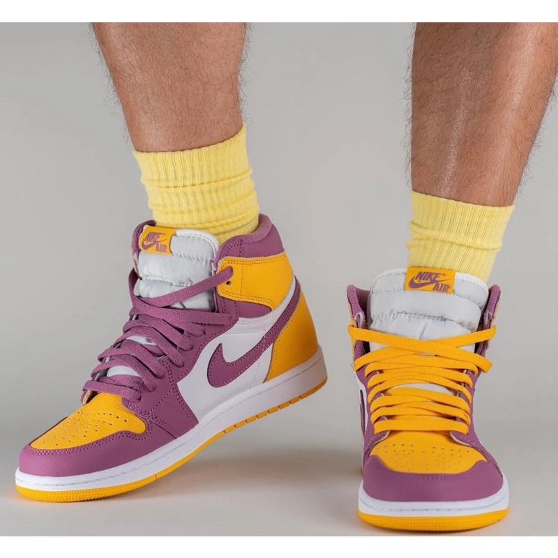 'Giày Cổ Cao' Nike Air Jordan 1 Retro High OG Brotherhood