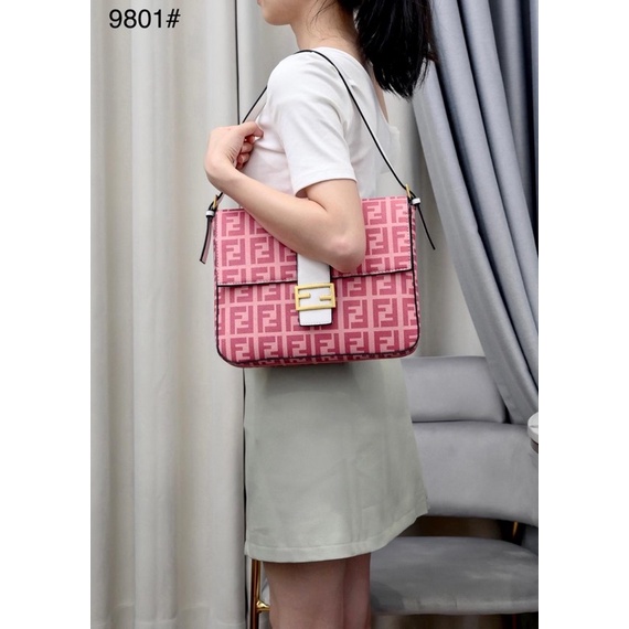 Mô hình xe Fendi Shouder BAG 9801