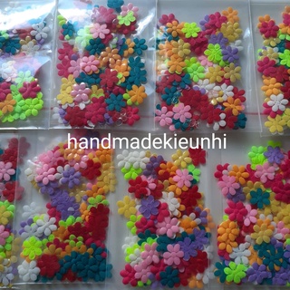 100 hoa vải size nhỏ 1cm, trộn nhiều màu - Thích hợp trang trí thiệp, bưu thiếp, bao lì xì,....