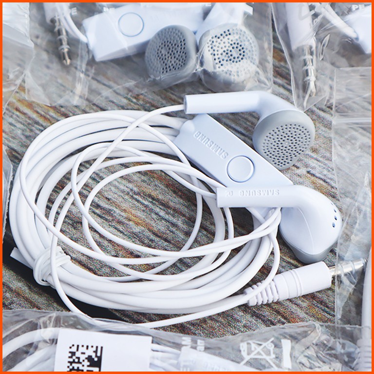 Tai nghe dòng J- Chân 3.5 độ dài 1.5m có mic đàm thoại