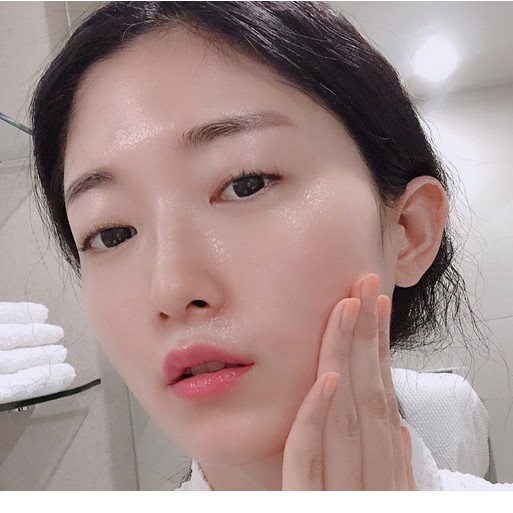 HÀNG CHÍNH HÃNG-Sữa Rửa Mặt Xóa Mụn, Sạch Da Tinh Chất Than Tre Táo Đỏ Beauskin Apple Pure Cleansing Foam Hàn quốc 150ml