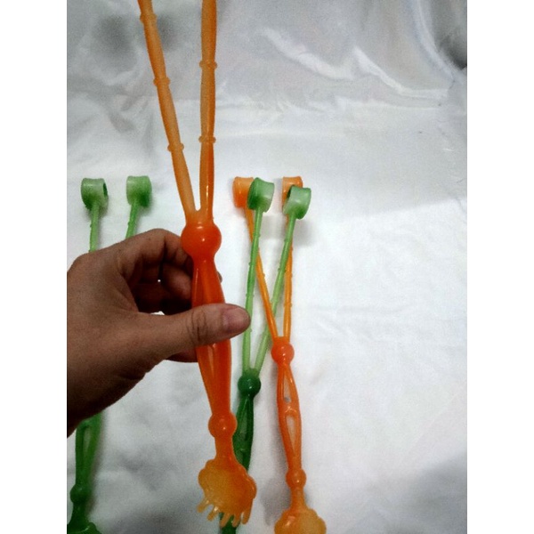 Cây đấm lưng, gãi lưng 2 trong 1