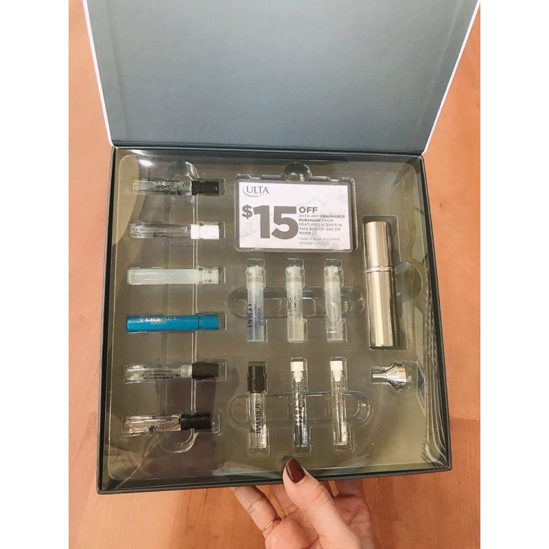 Set dầu thơm mini nam gồm 12 mùi được ưa chuộng và 1 chai xịt xinh xắn | BigBuy360 - bigbuy360.vn