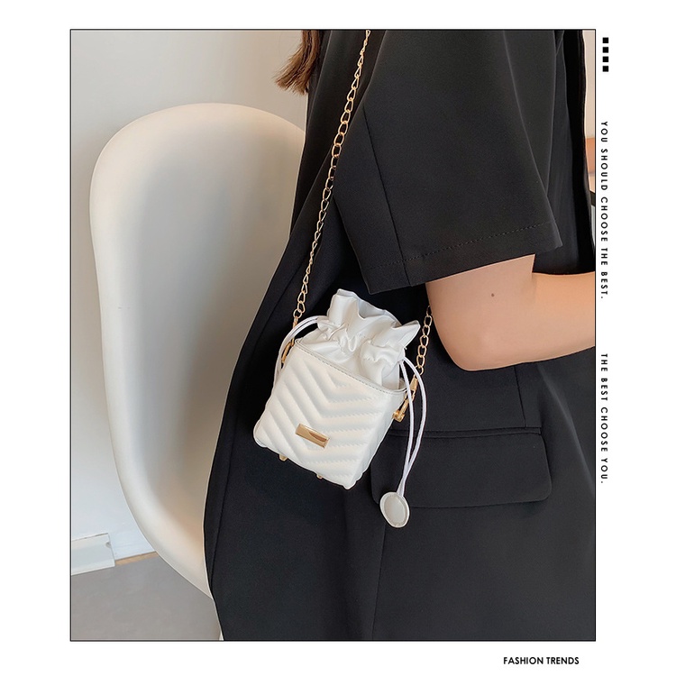 Túi Xách Bucket Cỡ Lớn Đính Đá Thời Trang Mùa Hè Cho Nữ