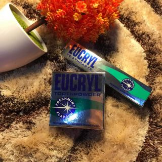 Bột tẩy trắng răng eucryl