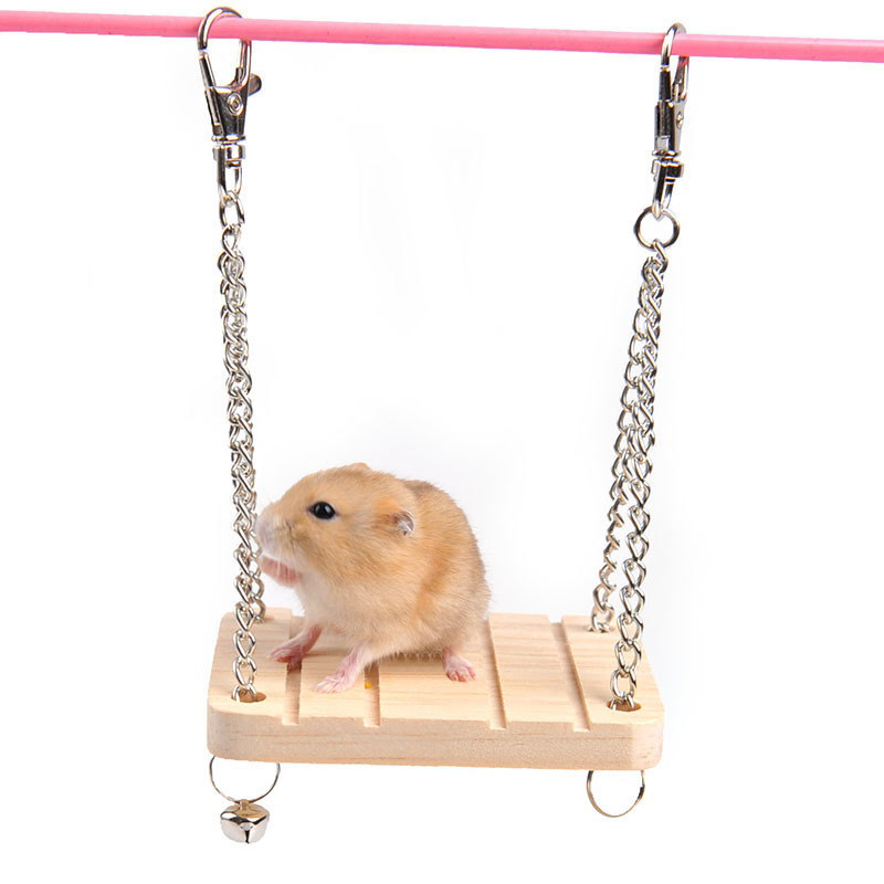 Đồ Chơi Treo Bằng Gỗ Có Chuông Nhỏ Cho Hamster