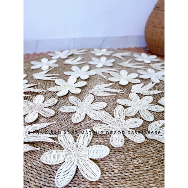 Làng nghề sản xuất hoa mây và con én mây trắng treo tường Vintage