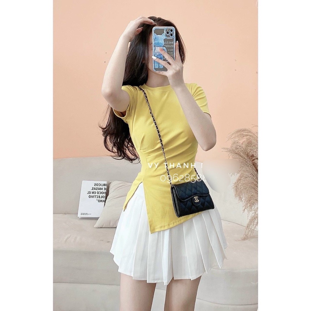 Áo thun cộc tay xẻ cạnh