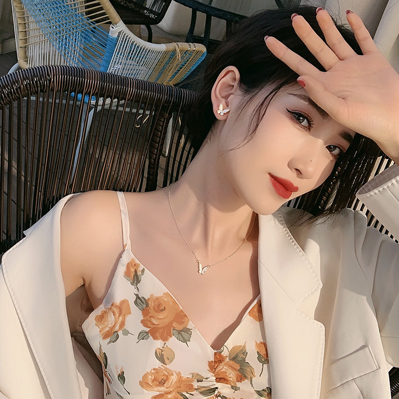 Dây chuyền và Bông Tai Mạ Bạc 925 Hình Bướm Sang Trọng