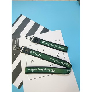 MÓC KHÓA DÂY STRAP NGẮN CHAMPION - DK26