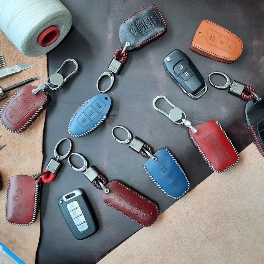Bao da chìa khóa ô tô xe hơi Toyota raize, veloz, avanza bọc chìa khóa smartkey da thật chống xước chính hãng OTOBOX