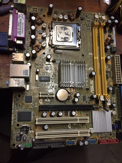 Mainboard 945 Socket 775