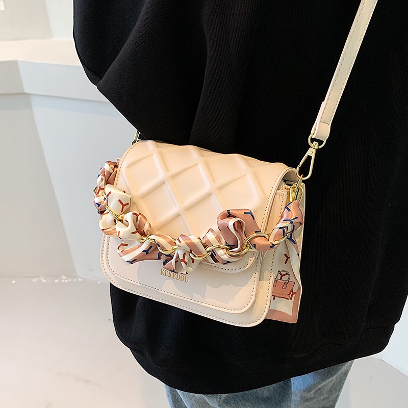 Túi đeo vai IELGY bằng PU phối dây xích cổ điển dễ phối đồ thời trang cho nữ