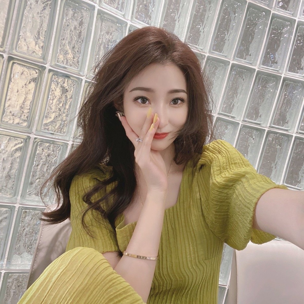 Đầm Tay Phồng Cổ Vuông Màu Xanh Lá Phong Cách Pháp Thời Trang Mùa Hè Hàng Mới 2022