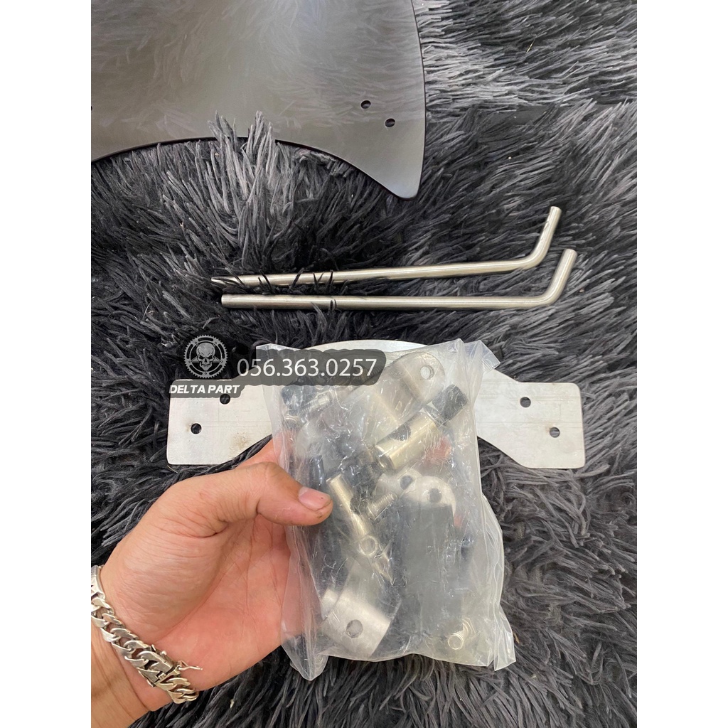 Kiếng Chắn Gió Đa Năng gắn 67 68 69 72 CD CL màu Xám Khói hàng THÁI Kính chắn gió 67