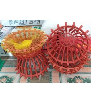 Combo 10 chậu nhựa trồng lan hình dấu hỏi F26 + 10 túi lưới lót chậu