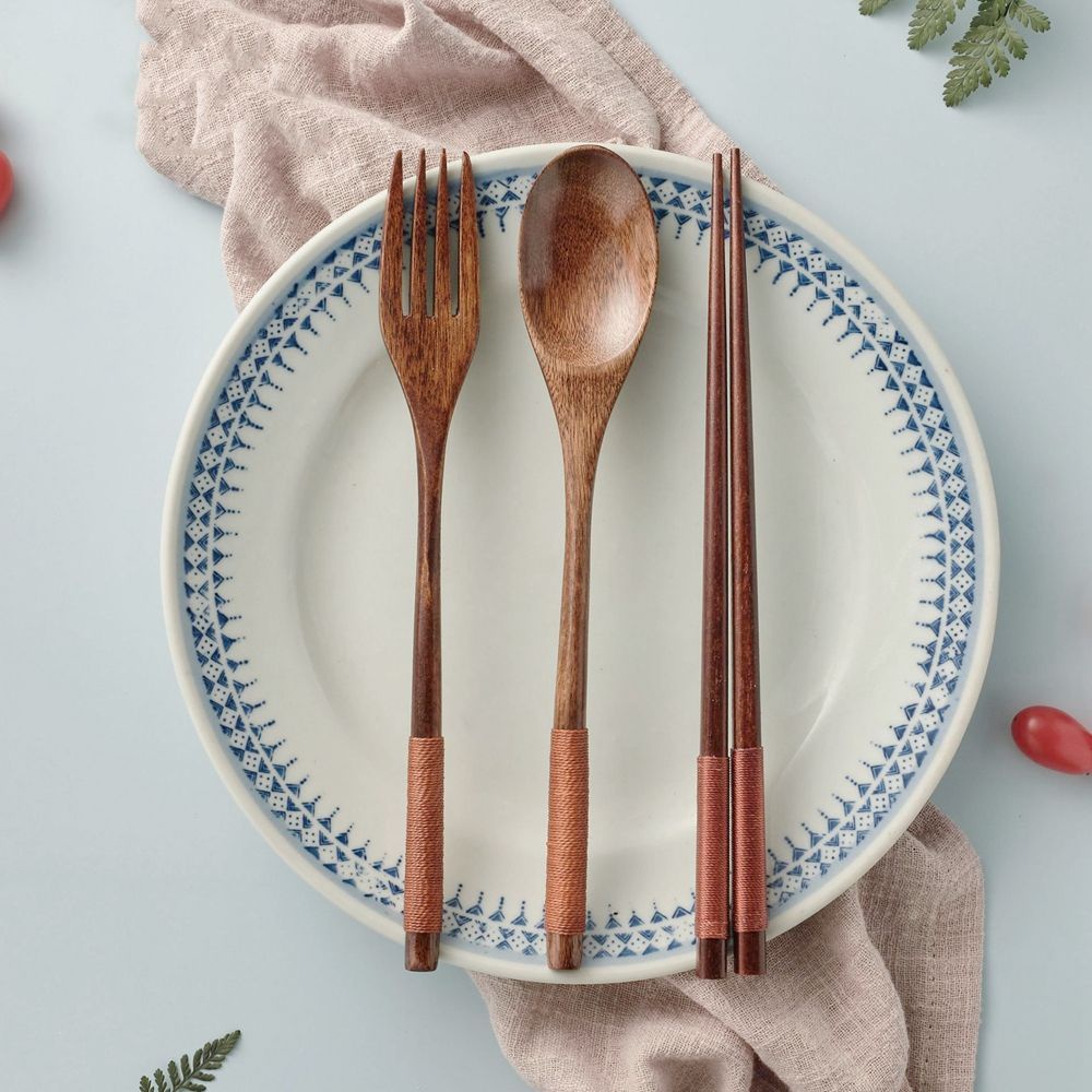 Bộ dụng cụ ăn uống bằng gỗ có thể tái sử dụng tiện lợi