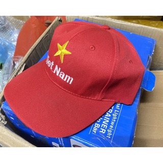 Nón kết thêu chữ Việt Nam vô địch, Việt Nam, đỏ.