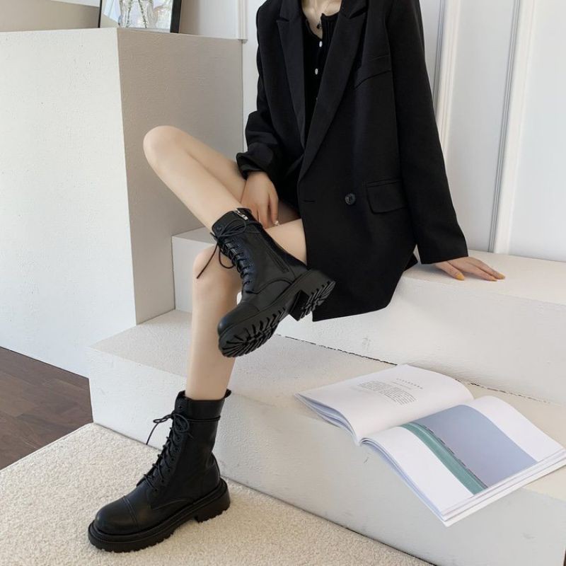 (Sẵn 37/38/39) Boots siêu ngầu cao cổ khoá nữ hàng Quảng Châu 4.5cm | BigBuy360 - bigbuy360.vn