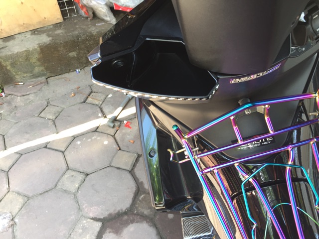 Hốc để đồ xe air blade 2013-2015