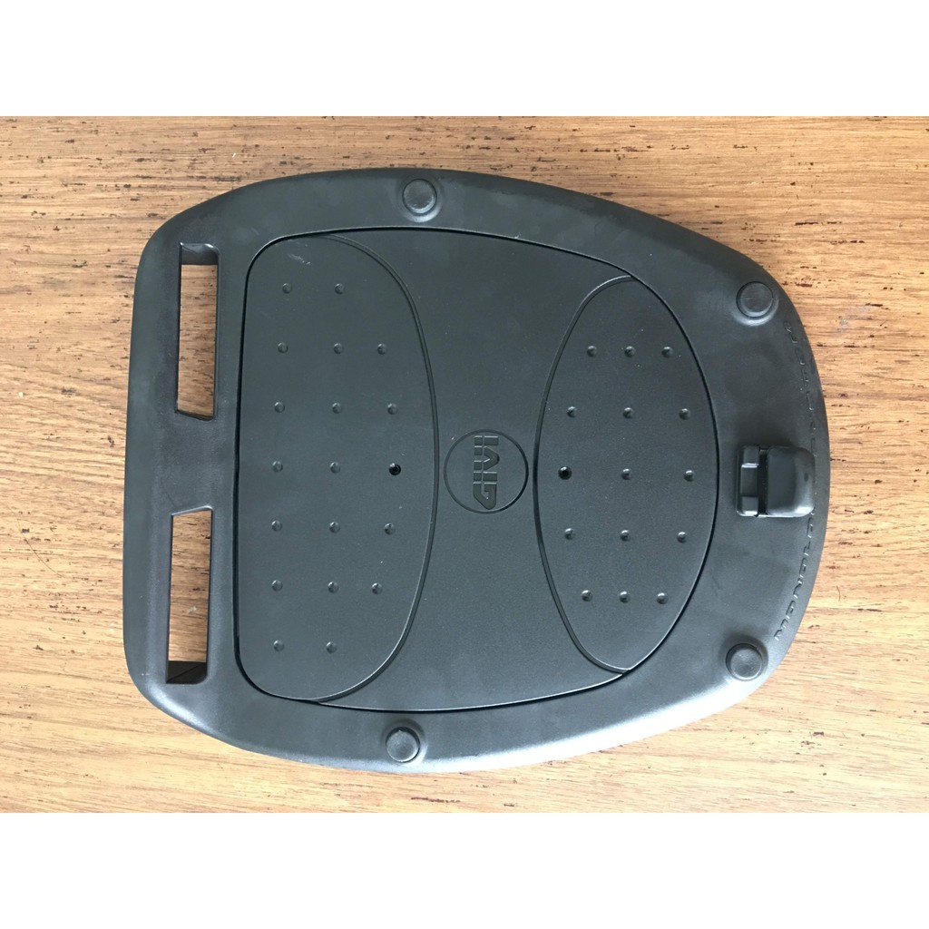 Đế Đệm Givi MP60ND Gắn Thùng Givi Dành Cho Mọi Loại Xe - Hàng Chính Hãng - BH 2 Năm