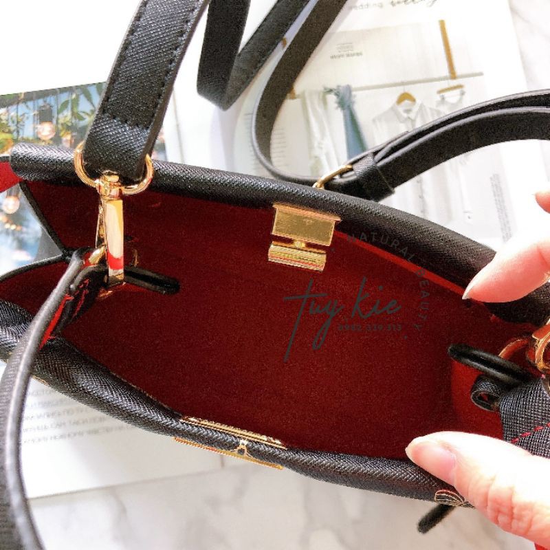 [ Vip Gift 100% ] Túi xách Estee Lauder Nền Xanh Navy Phối Ong vàng Và Chuồn Chuồn Limited 2020