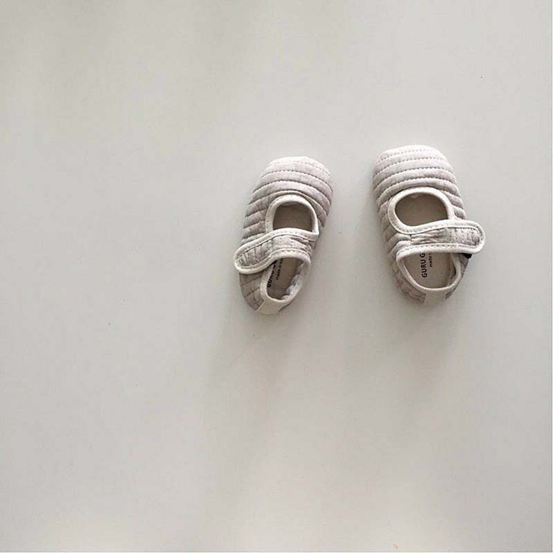 Giày vải cotton mềm mại cho bé