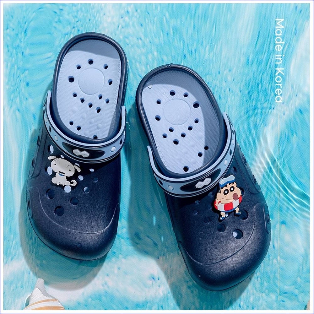 Giày crocs bằng EVA chống trượt / chống vi khuẩn kèm jibbitz xinh xắn cho trẻ em