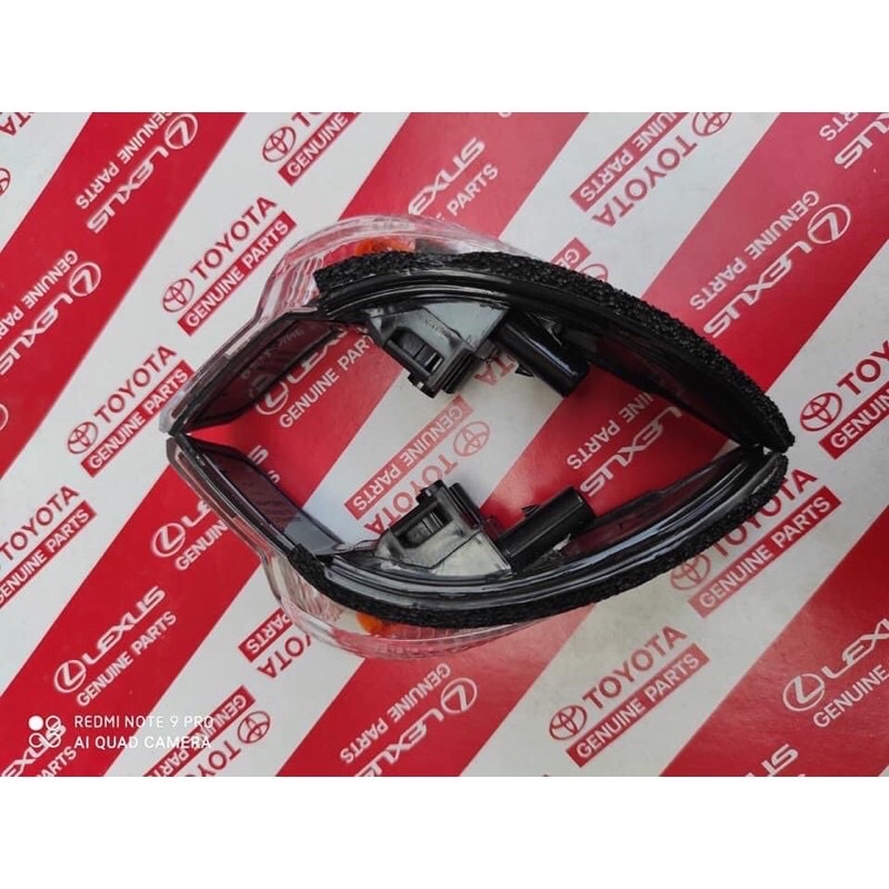 Đèn xin nhan gương trái Toyota Vios altis camry