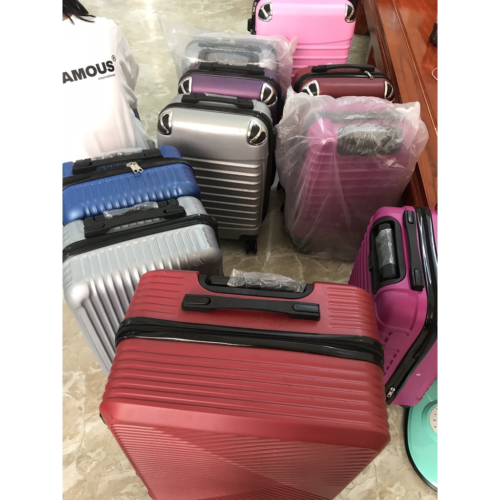 Vali thanh lý size 20-24