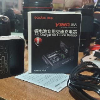 Sạc đèn flash godox v850/v860ii
