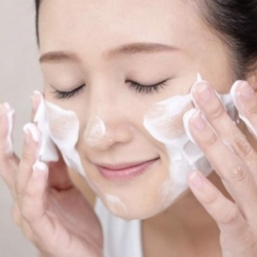 Sữa Rửa Mặt Dưỡng Trắng Whoo Gongjinhyang Seol Brightening Foam Cleanser 180ml