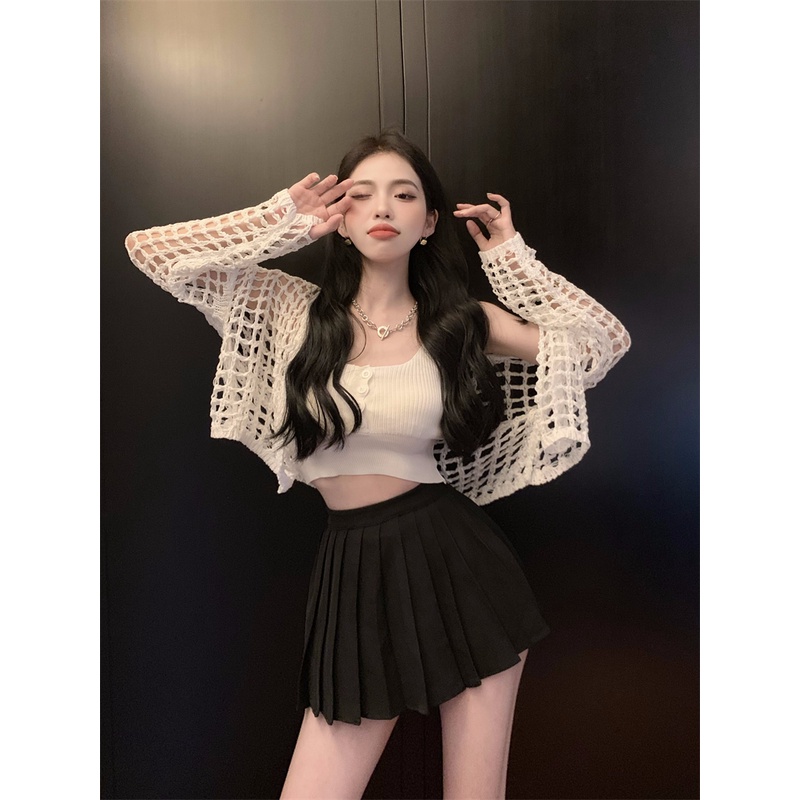 Set áo 2 dây croptop ôm body tôn dáng hở vai sexy nút + áo khoác len lưới tay dài cardigan mùa hè trắng đen hồng ulzzang