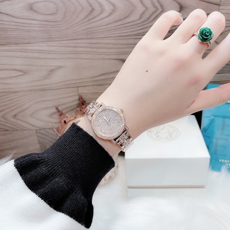 Đồng hồ nữ Davena .
