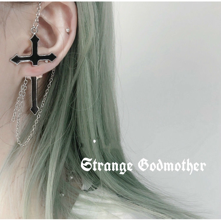 Khuyên tai mặt hình thánh giá phong cách hiphop cá tính độc đáo