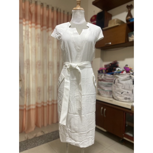 Đầm Kasper dư xịn vải đẹp hàng hiếm màu trắng size 10