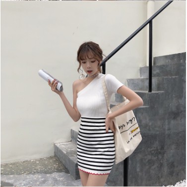 Áo lệch vai - Áo thun tăm lệch vai cộc tay nữ LE31 | BigBuy360 - bigbuy360.vn