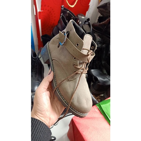 Boots da xả kho giá rẻ