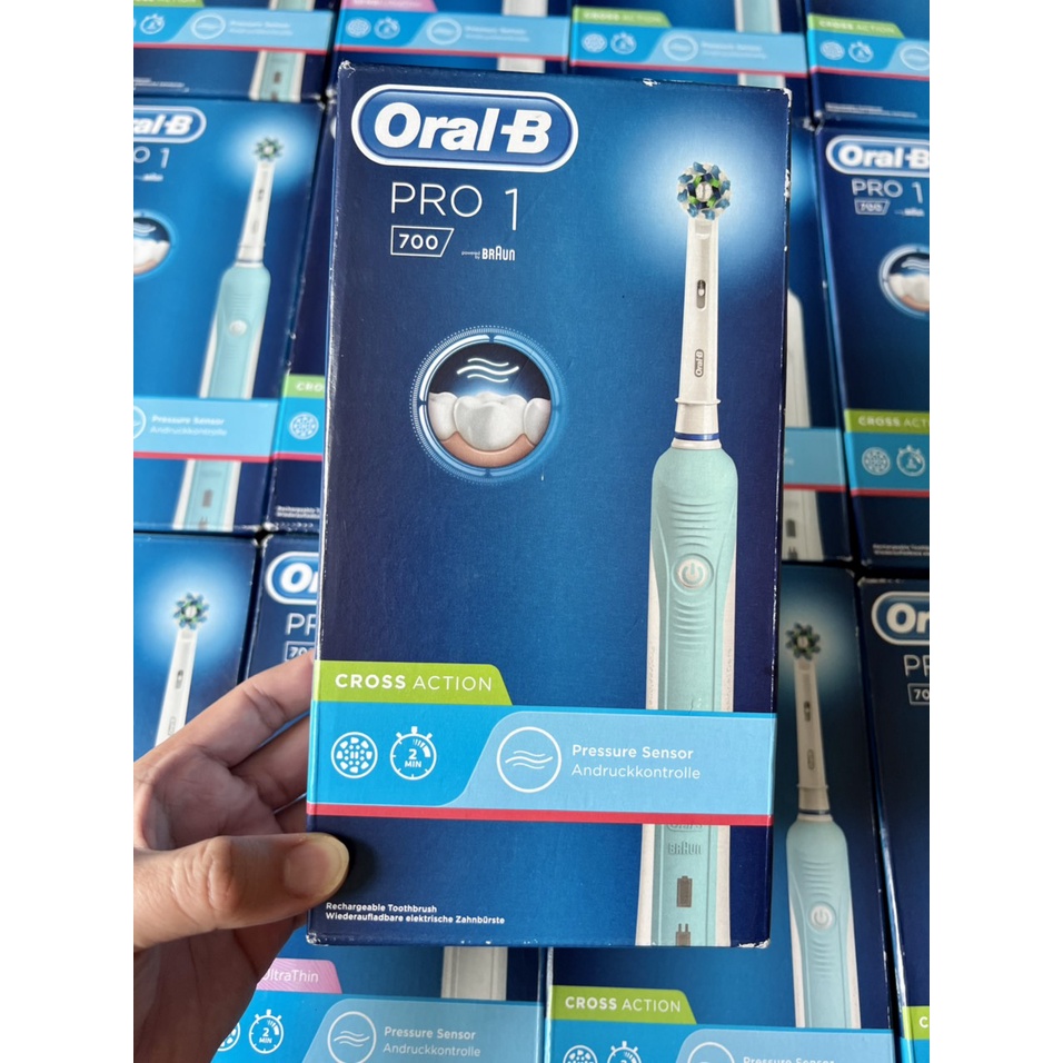 Bàn Chải Điện Oral-B Pro 1 700 - Cảm Biến Lực Chải, Công Nghệ Làm Sạch 3D Action, Nhiều Loại Đầu